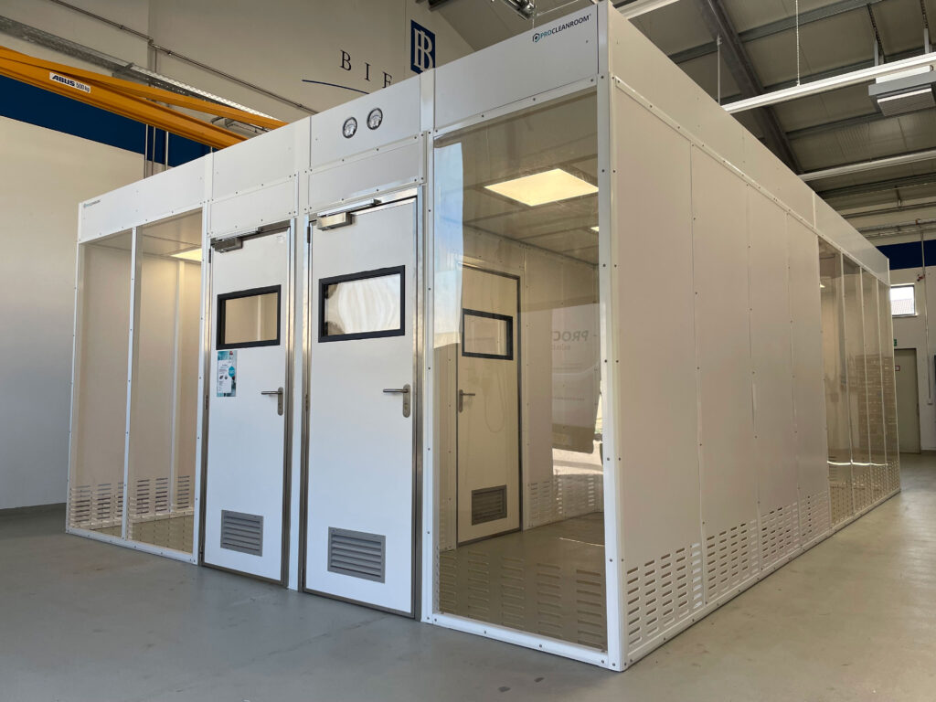 Hardwall cleanroom